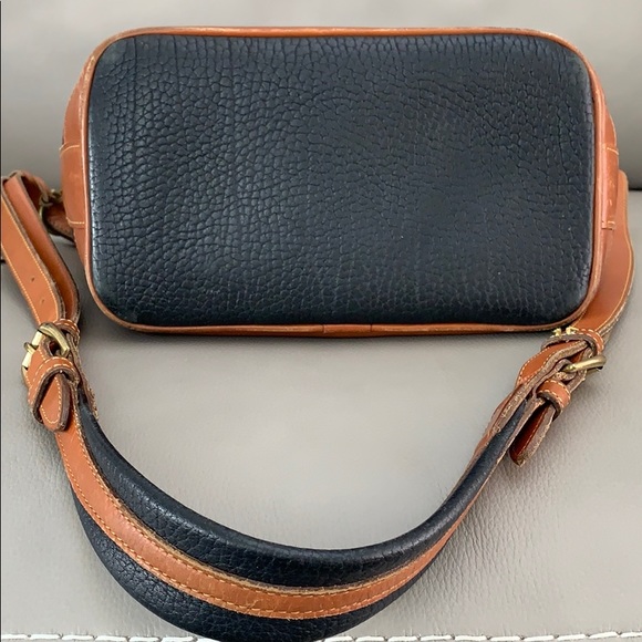 Vintage Dooney & Bourke Saddle Bucket bag - Picture 6 of 7